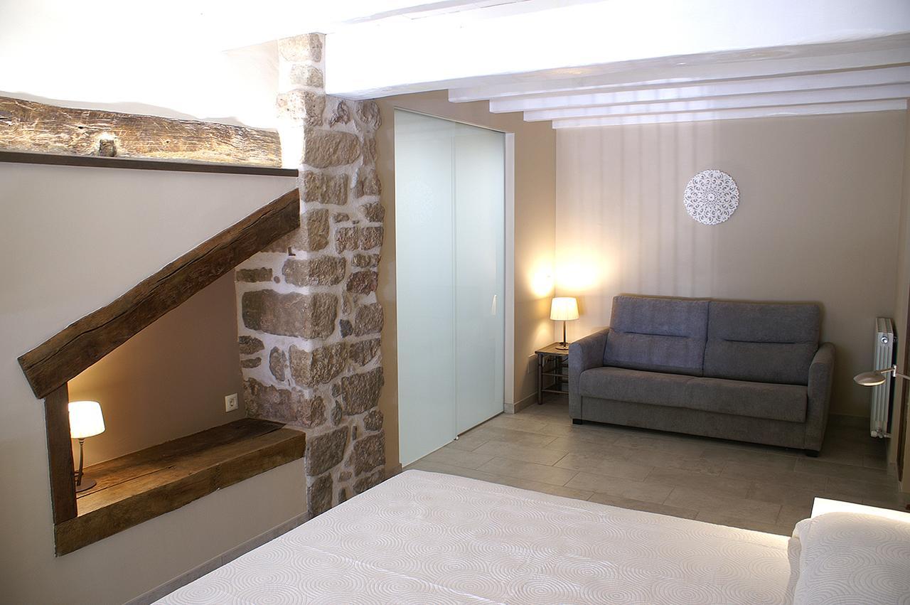 Habitacions Plaça Major Santa Pau Exterior foto